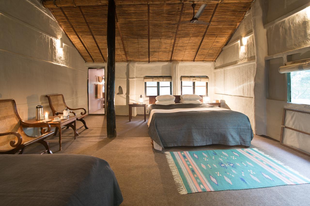 Tiger Tops Tharu Lodge Chitwan Bilik gambar