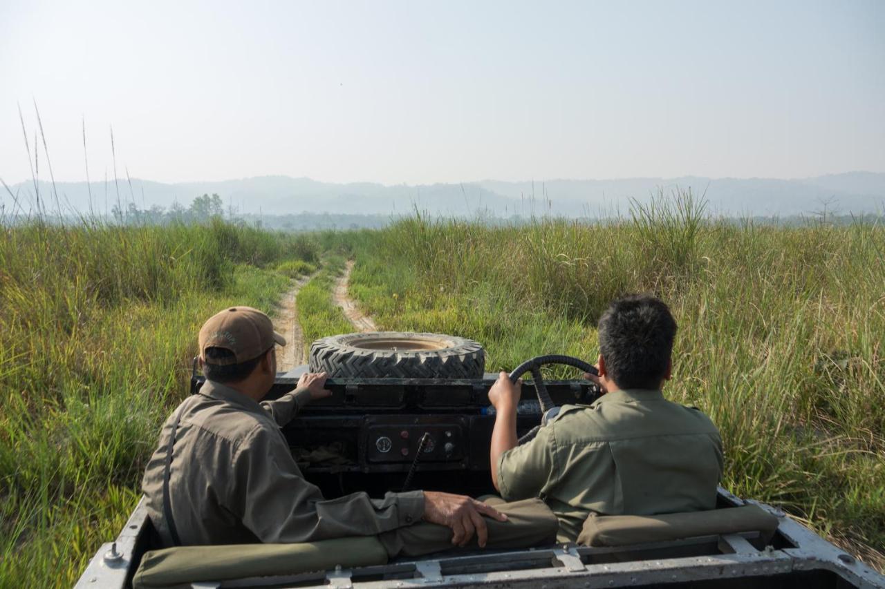 Tiger Tops Tharu Lodge Chitwan Luaran gambar