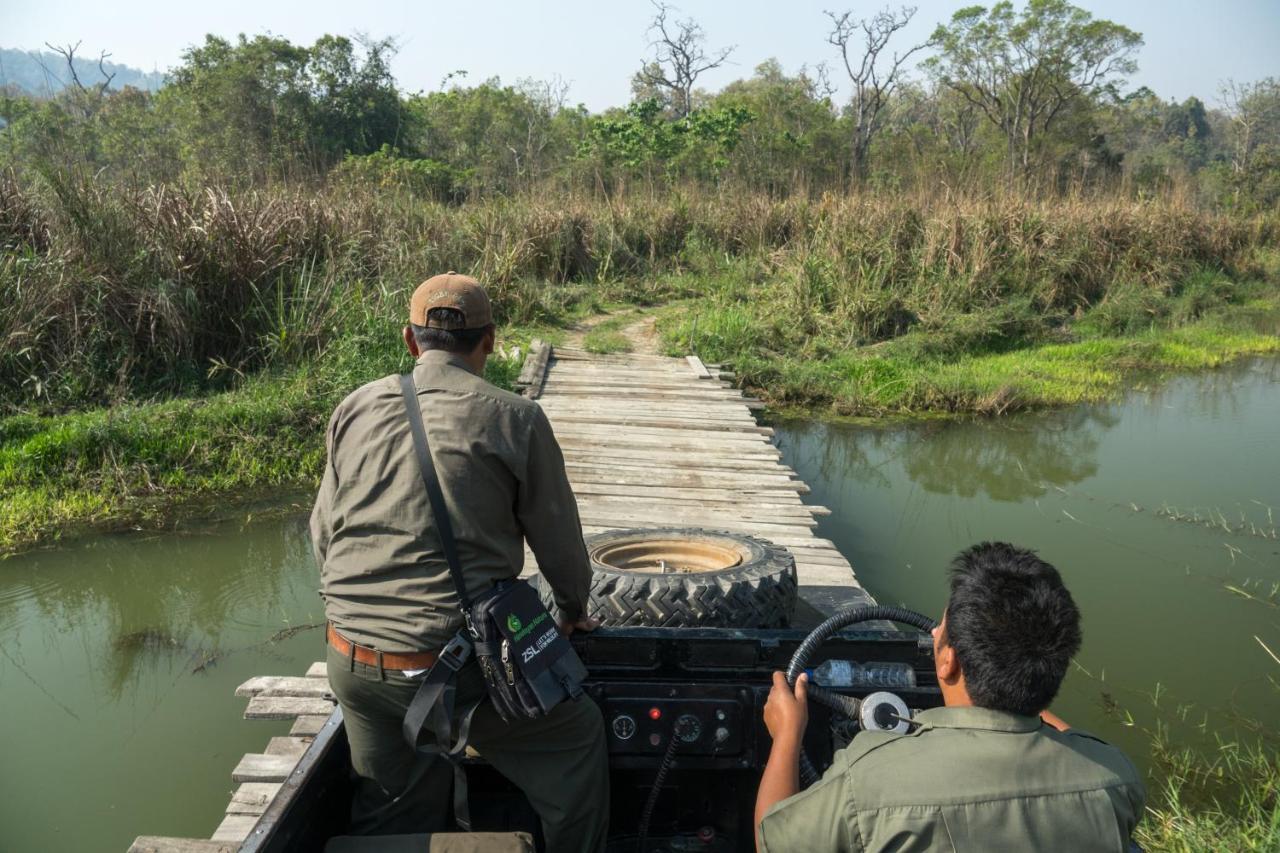 Tiger Tops Tharu Lodge Chitwan Luaran gambar